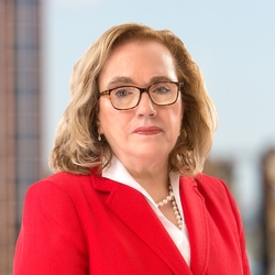 Lynn Fontaine Newsome